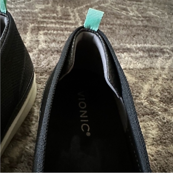 NWOT Vionic Sidney Knit Slip On Shoes Black Orthotic Arch Support Sneakers 9.5 - Picture 4 of 6